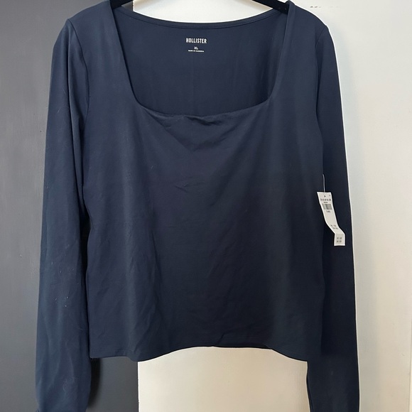 Hollister Tops - Hollister Women's XL Square Neck Dark Blue Long Sleeve Top NWT